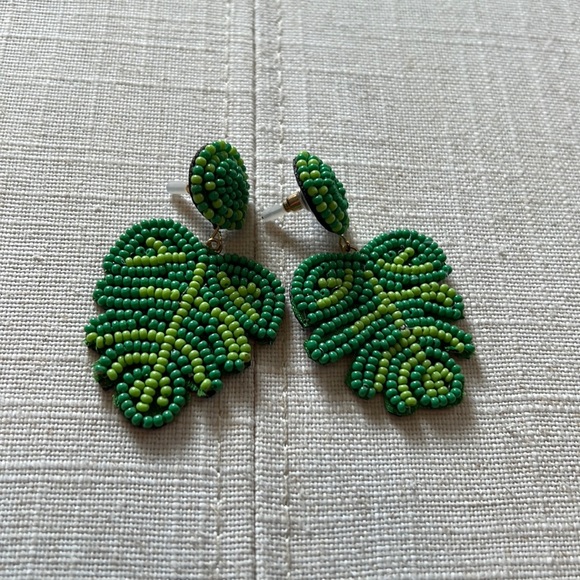 Tropical Leaf Earrings - Picture 1 of 2